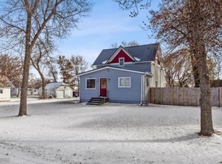 310 7th St, Milnor, ND 58060