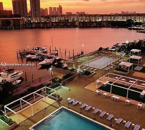 2nd image of 18031 Biscayne Blvd APT 1901