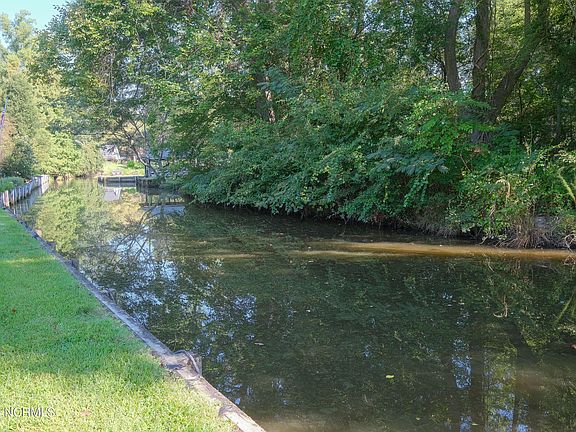 5th image of 248 Country Club Drive