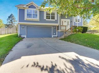 16346 S Hunter St, Olathe, KS 66062
