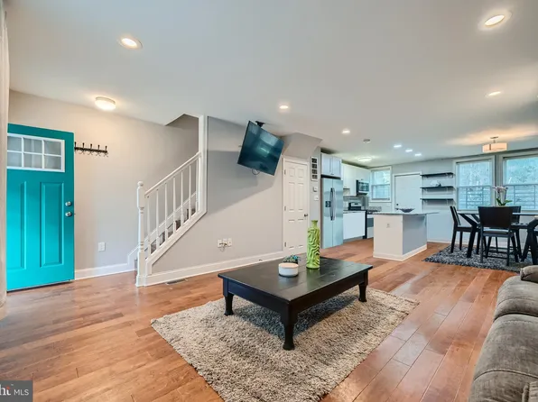 2812 Oakford Ave, Baltimore, MD 21215