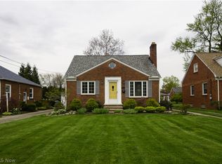 21885 Seabury Ave, Fairview Park, OH