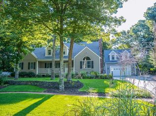 29 Turnberry Dr, Plymouth, MA 02360