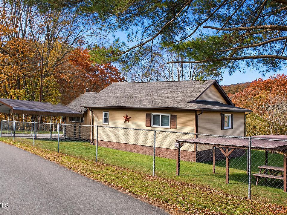 1st image of 180 Bear Rd