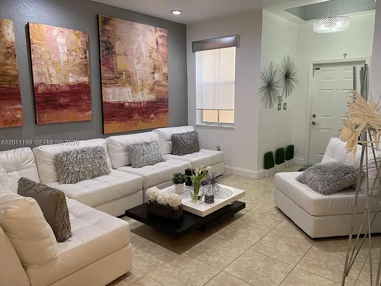 12450 SW 125th Ter #12450 — Photo 7