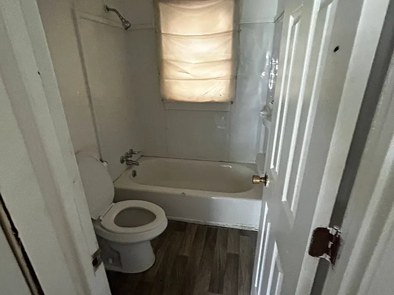 313 Green St — Photo 6