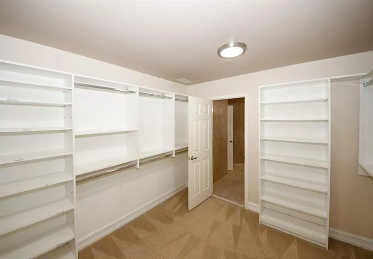1354 Brookhaven Village Cir NE — Photo 41