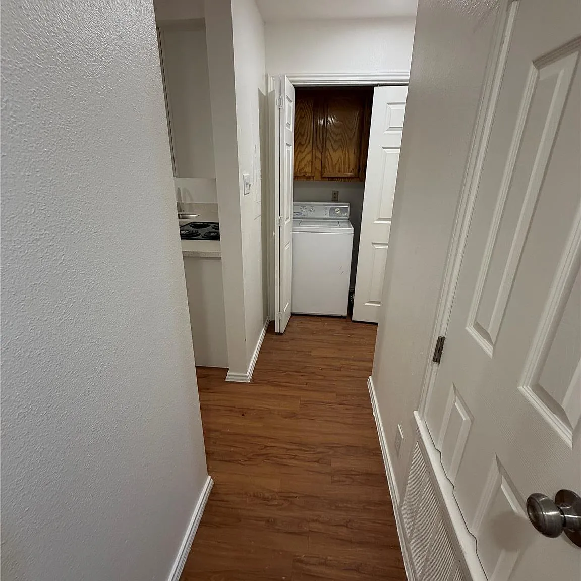 2 bed, 2.0 bath, 2184 sqft, $1,475 — Photo 3
