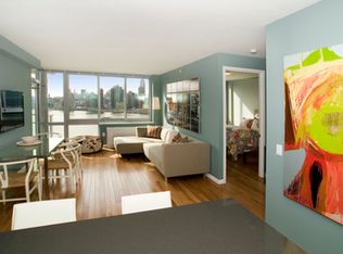 4904 Vernon Blvd, Long Island City, NY 11101