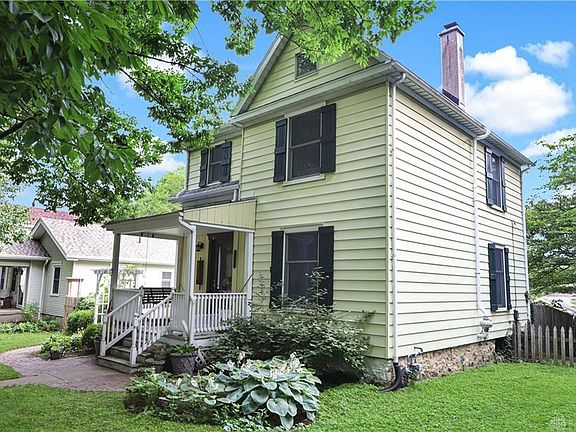 3rd image of 2234 Avalon Ave