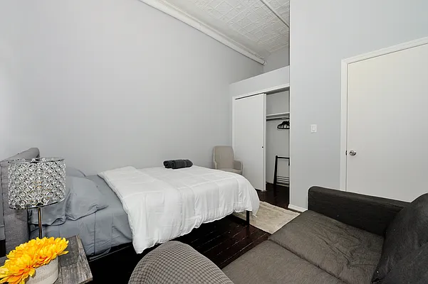 Rented by Furnished Habitat | media 40