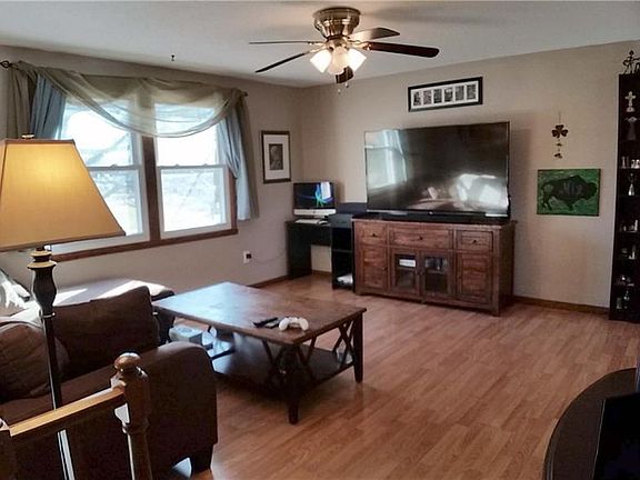 2nd image of 3964 Summerway Ln