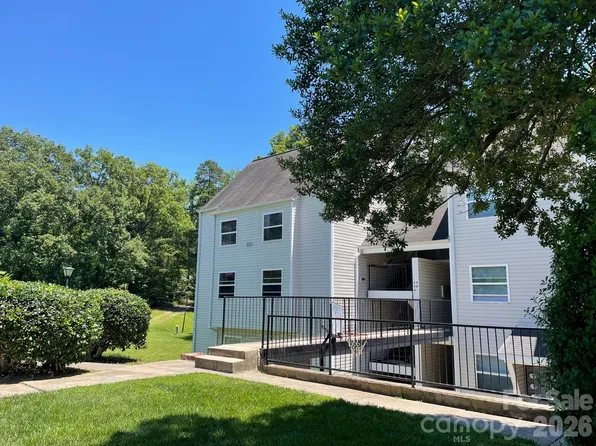 9119 Spyglass Pl APT B, Charlotte, NC 28214
