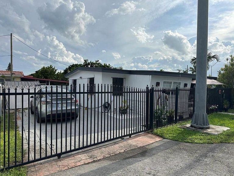 6060 NW 7th St