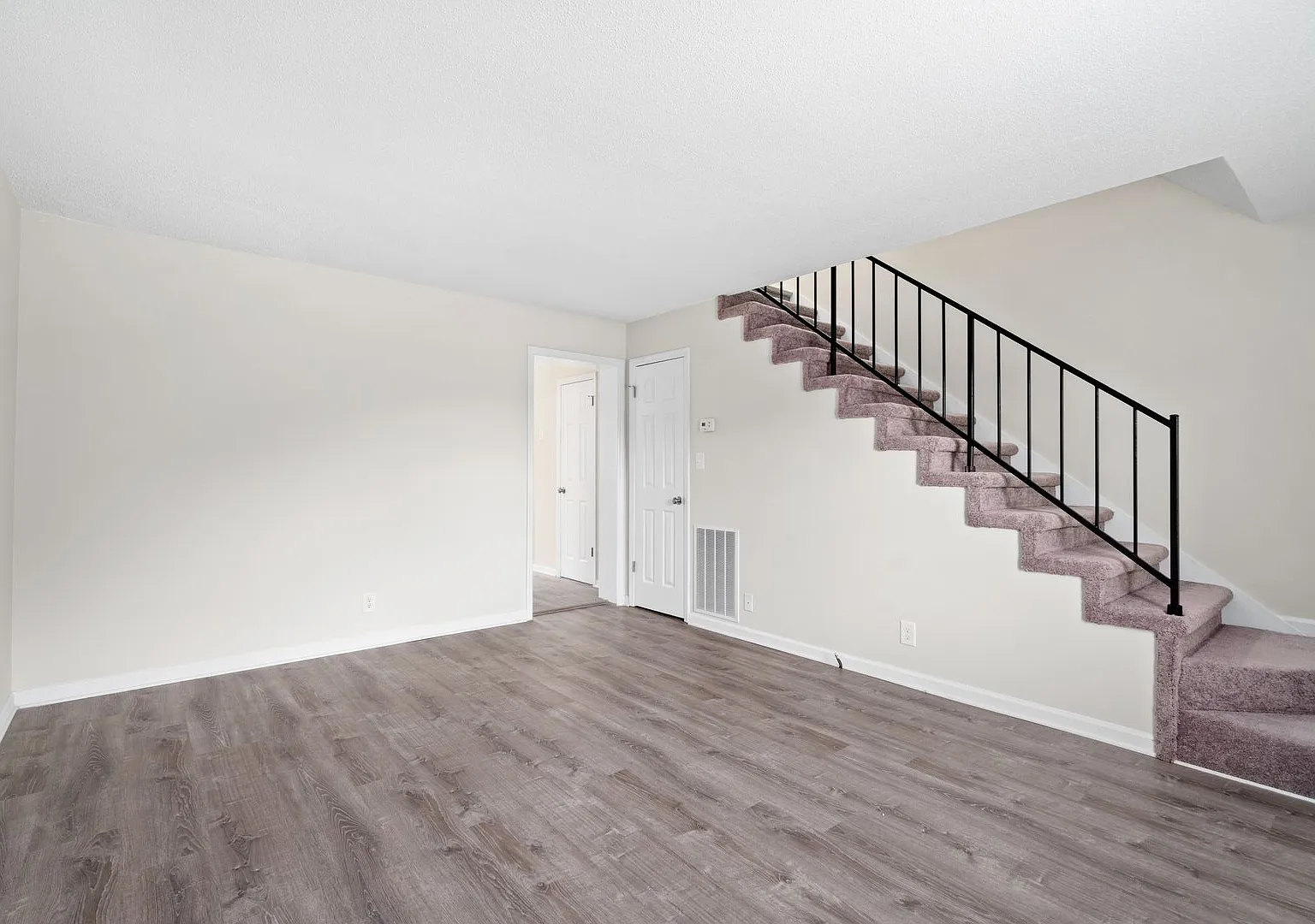 1671 Baltimore Drive — Photo 4