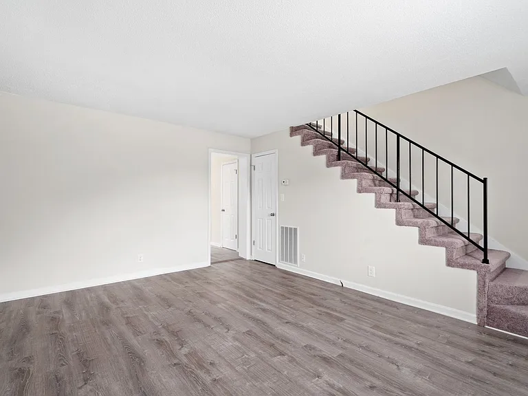 1671 Baltimore Dr — Photo 4