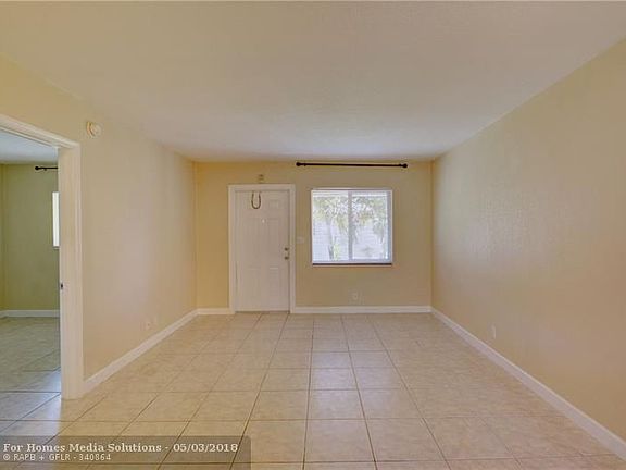 5th image of 2643 NE 8th Ave APT 12