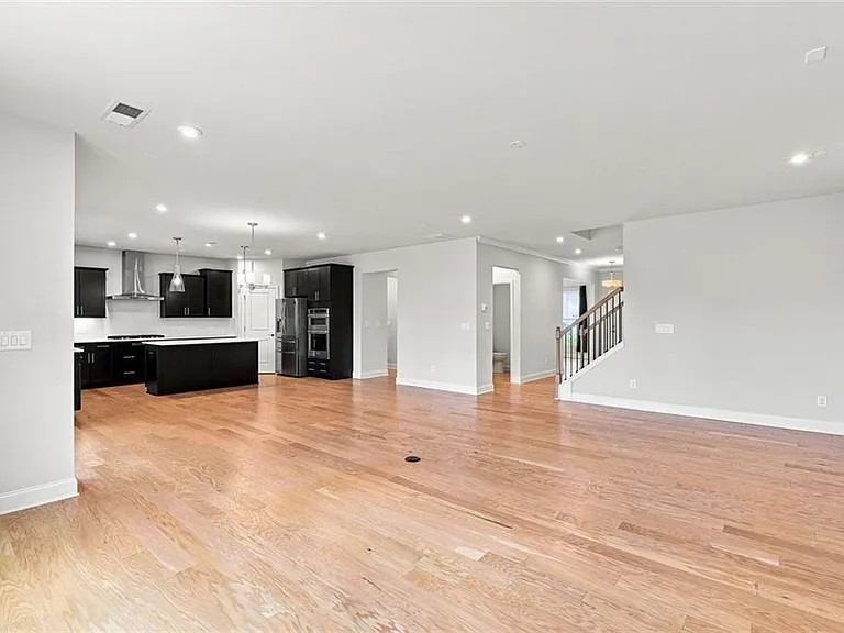 406 Riverclub Rd — Photo 9