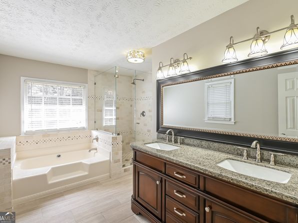 1416 Emerald Pine Ct, Lawrenceville, GA 30043