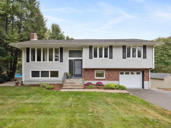 32 Tumble Brook Drive, Vernon, CT 06066