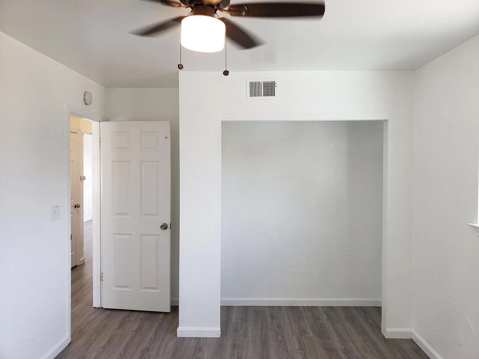 2 bed, 840 sqft, $1,850 — Photo 3