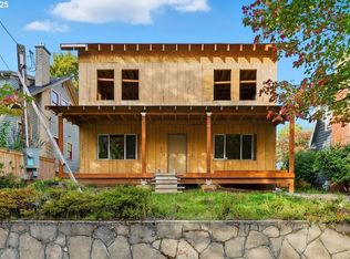 3533 NE Hassalo St, Portland, OR 97232