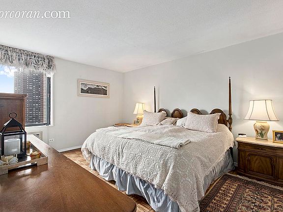 5th image of 1619 3rd Ave APT 14H