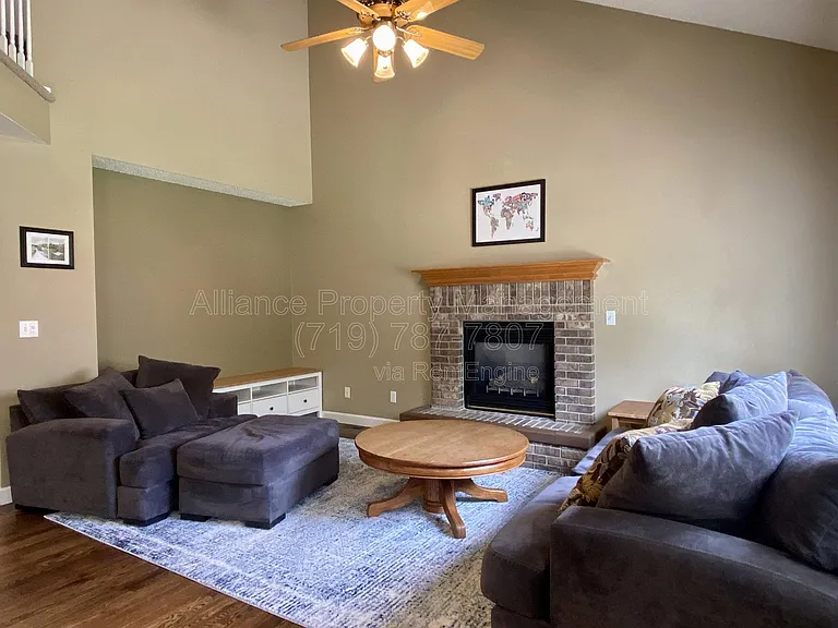 2825 Dristol Dr — Photo 10