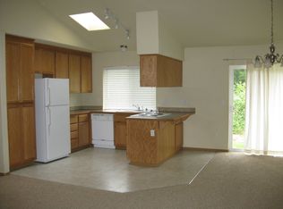 410 Jackson St, Steilacoom, WA 98388