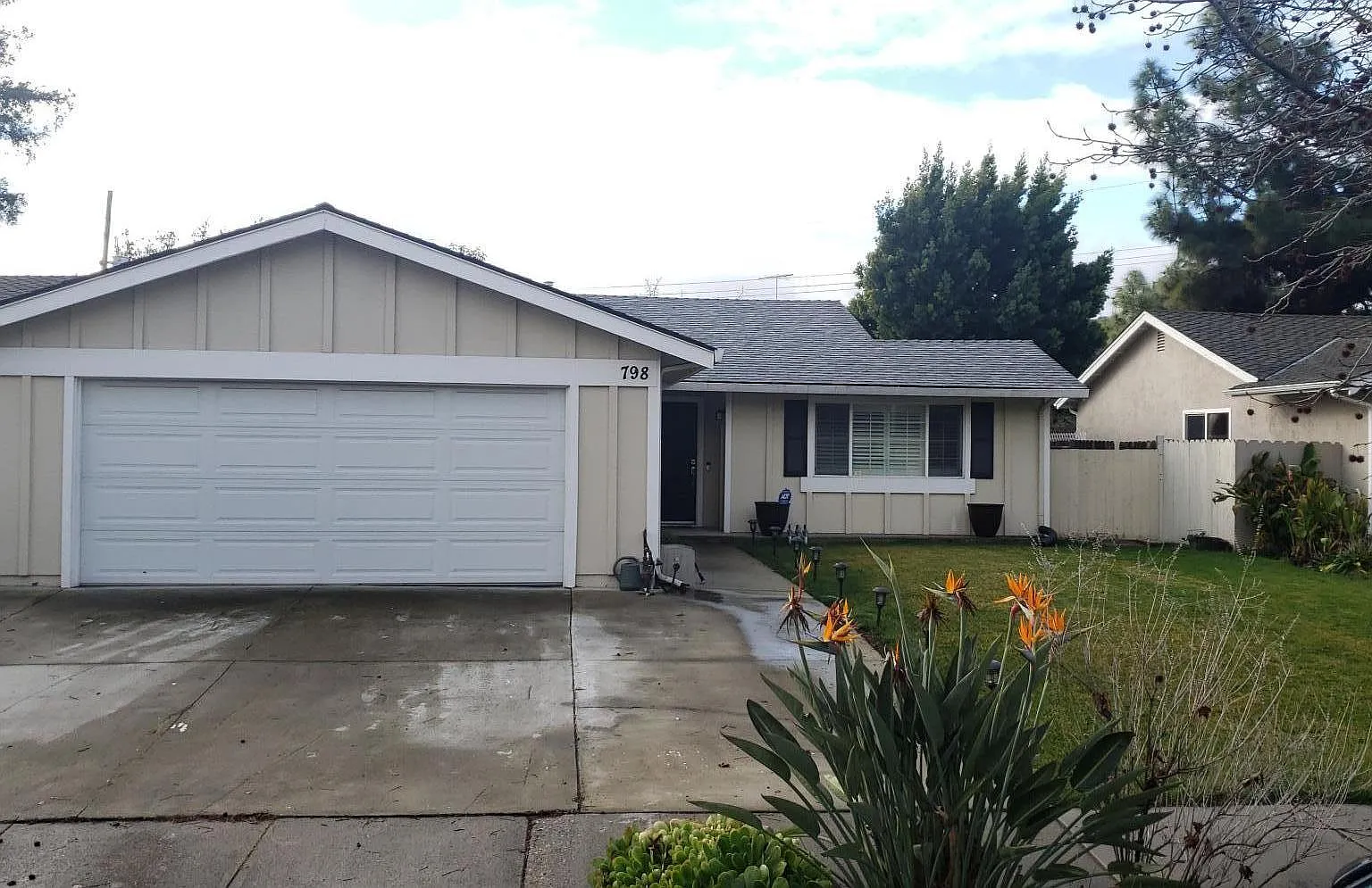 798 Coffey Ct — Photo 1