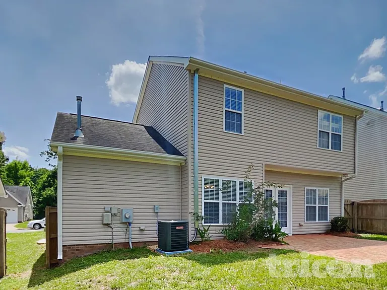 5931 Bluestem Cir — Photo 16