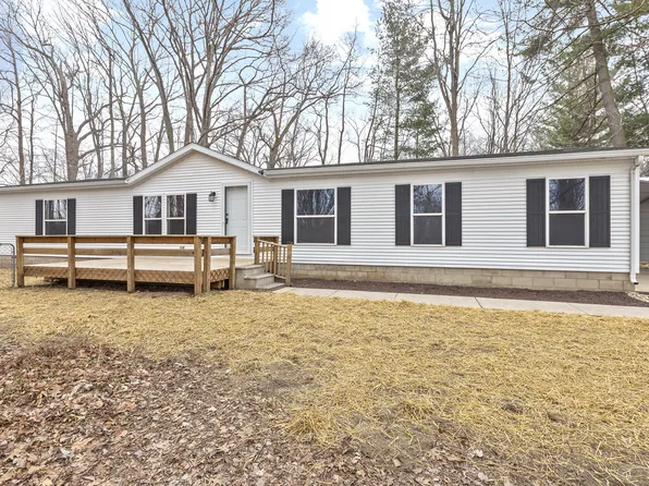 122 Top Flight Rd, Michigan City, IN 46360