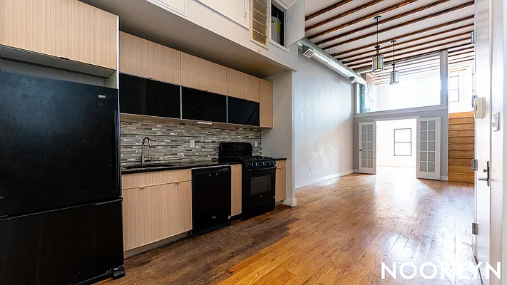 Rented by Nooklyn NYC LLC | media 1