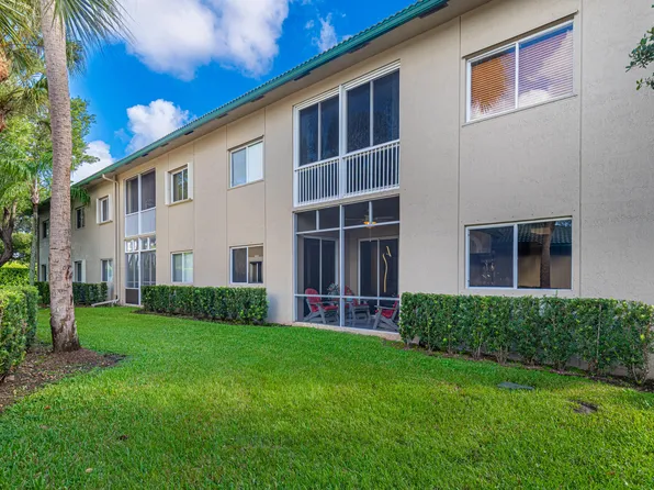7972 W Exeter Blvd W #101, Tamarac, FL 33321
