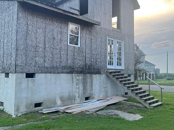 2nd image of 20394 Saxis Rd