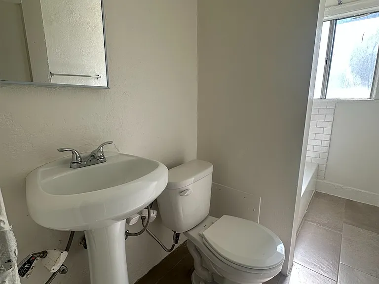 904 S Catalina St #9 — Photo 5
