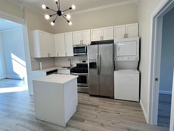 4th image of 332 Communipaw Ave APT 1