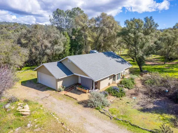 4853 Daffodil Dr, Mariposa, CA 95338