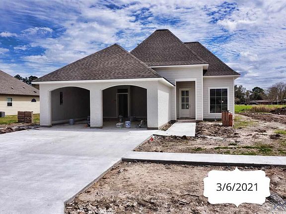 2nd image of 221 Crescent Estates Dr