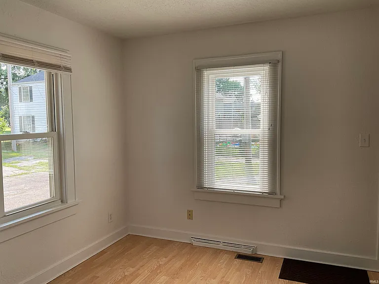 1411 N Anthony Blvd — Photo 5