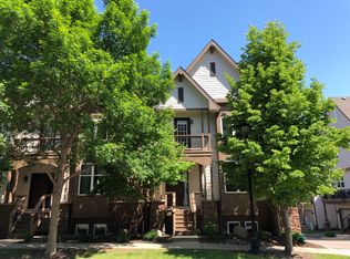 30 125th St E, Burnsville, MN 55337