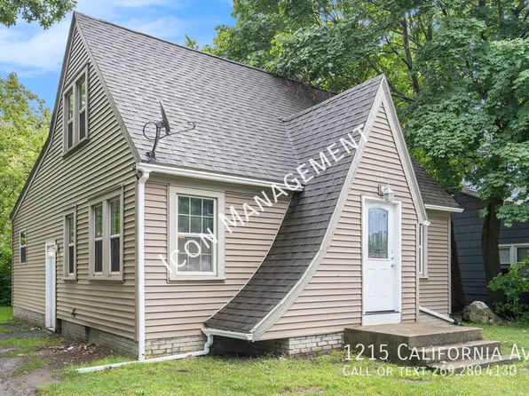 1215 California Ave, Kalamazoo, MI 49006