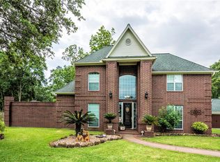 114 Tilton Landing Dr, Mont Belvieu, TX 77523
