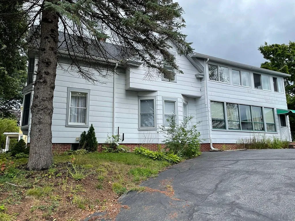 2 bed, 1415 sqft, $2,200 — Photo 1