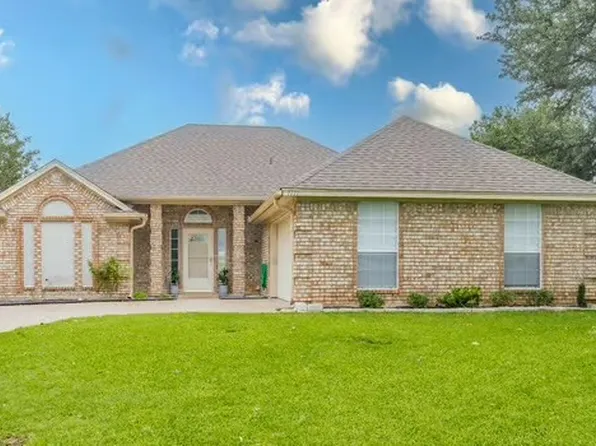 1111 Winona St, Weatherford, TX 76086