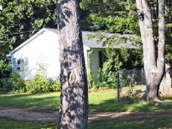 20 Butler Ave, Hinsdale, NH 03451