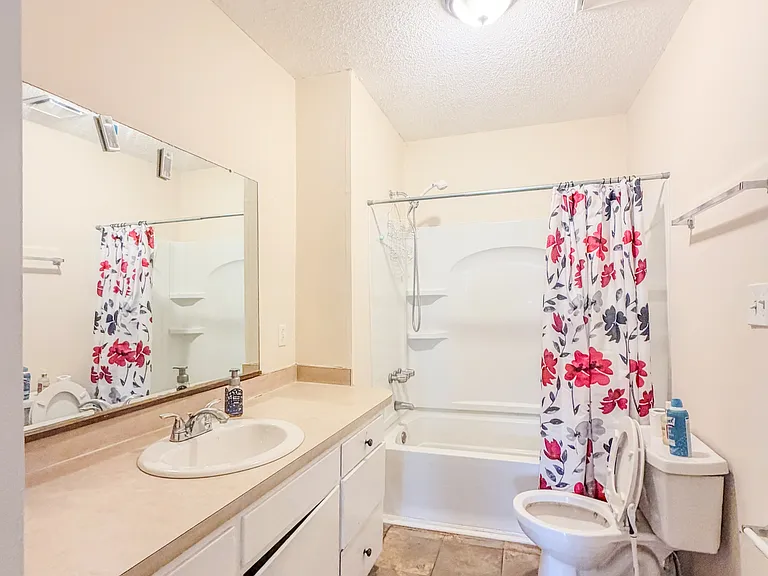 510 Gordon Ave #A — Photo 6
