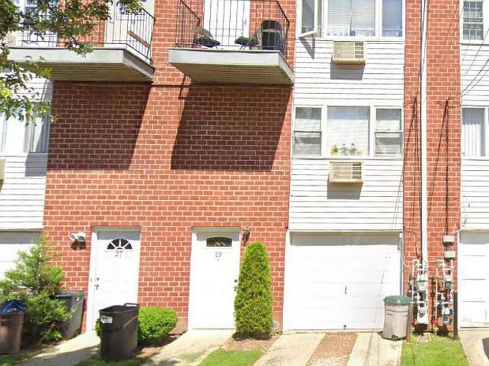 1st image of 29 Francine Ct #B