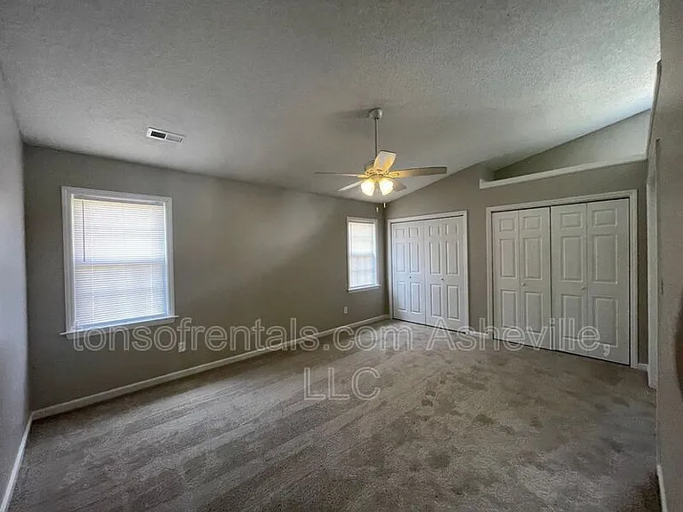 105 Sandpiper Ct — Photo 6