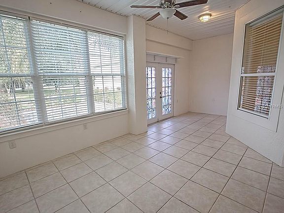 4th image of 13939 Wellington Ln